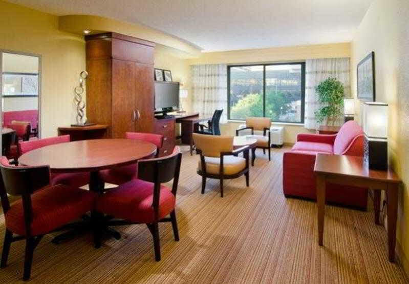 Courtyard By Marriott Birmingham Downtown At Uab Exterior foto